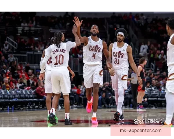 加兰41分11助攻创加盟新高 小卡与他合砍75分助快船加时力克独行侠终结四连败